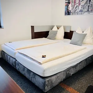 https://jugendherberge-city-hostel-koln-riehl.topcolognehotels.com